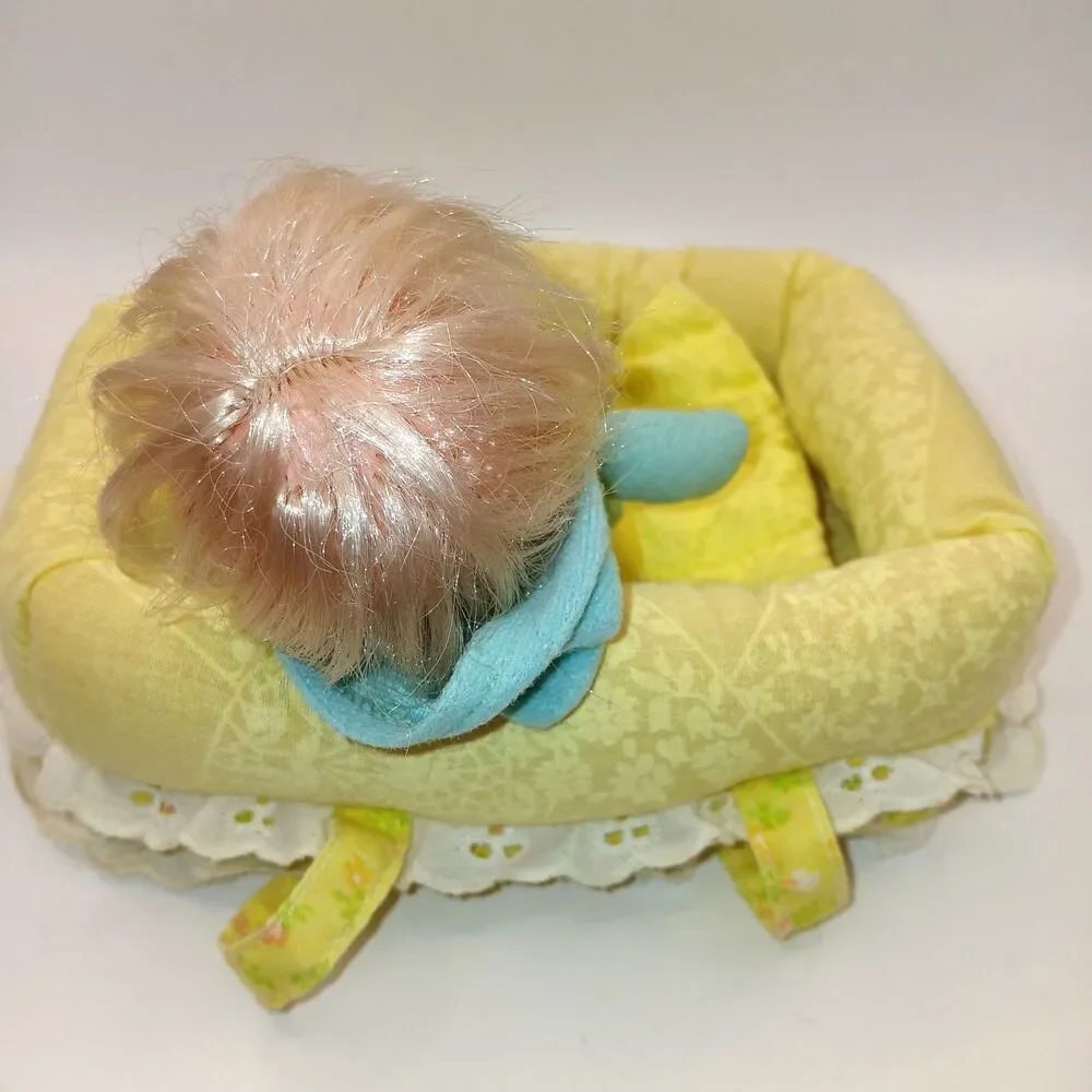 Vintage Fisher-Price Toy Bundle Up Baby #244 1979 in Crib Carrier w/ Blanket